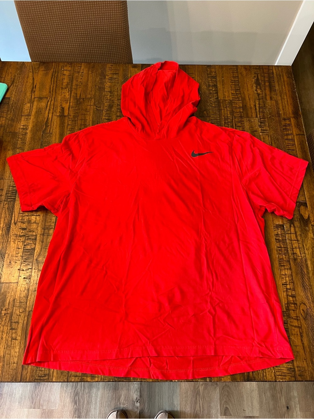 Nike Men’s Short Sleeve Hooded Tee - Size XXL - Red with Black Logo